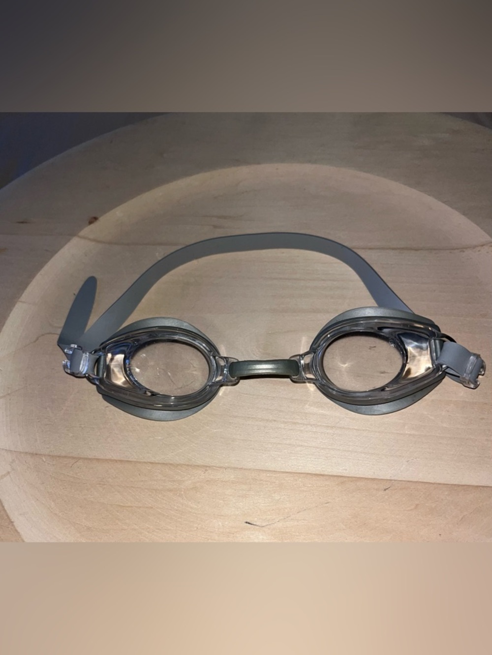 Nike Swimming Goggles In Grey With Adjustable Strap For Sizing OSFA